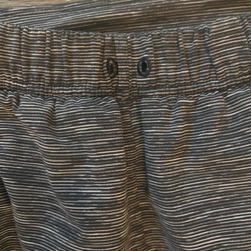 Lululemon Jet Pant Grey Jogger Style - Picture 7 of 10